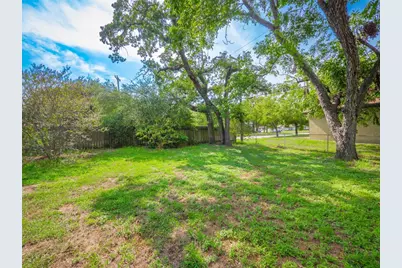 1806 Murray Avenue, Rockdale, TX 76567 - Photo 35