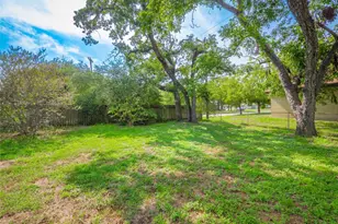 1806 Murray Ave, Rockdale, TX 76567 - Photo 35