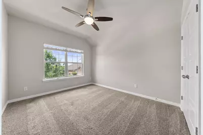 1000 Farm Creek Cove, Hutto, TX 78634 - Photo 29