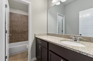 1000 Farm Creek Cove, Hutto, TX 78634 - Photo 35