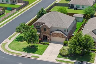 1000 Farm Creek Cove, Hutto, TX 78634 - Photo 7