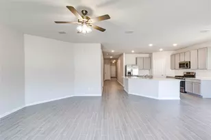 141 Yellowstone Dr, Kyle, TX 78640 - Photo 9