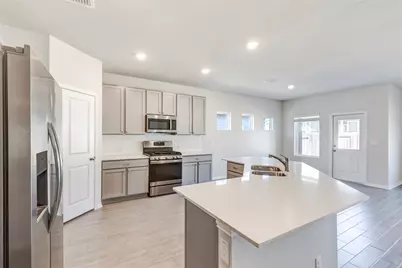 141 Yellowstone Drive, Kyle, TX 78640 - Photo 13