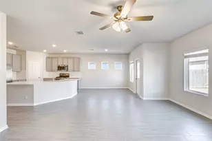 141 Yellowstone Dr, Kyle, TX 78640 - Photo 11