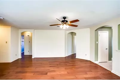 122 Quail Hollow Drive, Hutto, TX 78634 - Photo 9