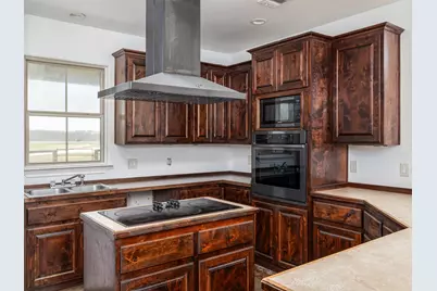 2610 Fm 3061, Thorndale, TX 76577 - Photo 15