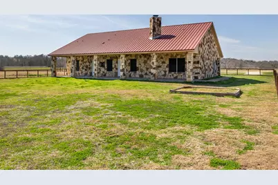 2610 Fm 3061, Thorndale, TX 76577 - Photo 29
