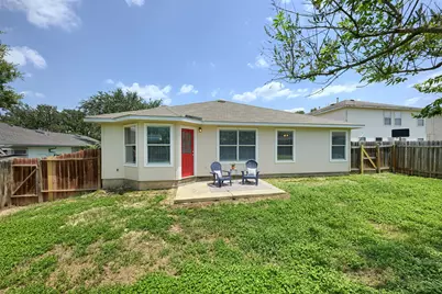 208 Buttercup Way, Kyle, TX 78640 - Photo 9
