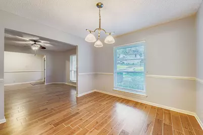 9201 Heatherwood Drive, Austin, TX 78748 - Photo 11