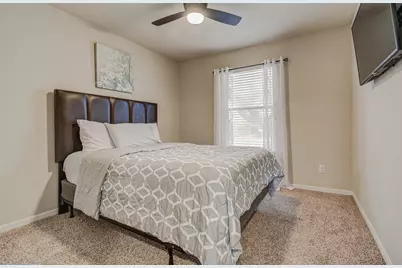 10614 Black Wolf Bay, San Antonio, TX 78245 - Photo 15
