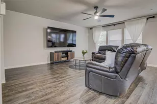 10614 Black Wolf Bay, San Antonio, TX 78245 - Photo 3