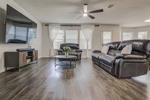 10614 Black Wolf Bay, San Antonio, TX 78245 - Photo 5