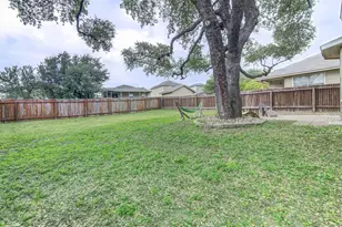 10614 Black Wolf Bay, San Antonio, TX 78245 - Photo 33