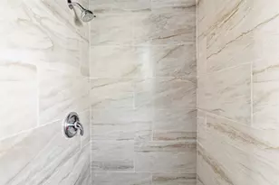 204 E 30th St, Austin, TX 78705 - Photo 13