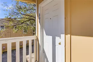 204 E 30th St, Austin, TX 78705 - Photo 15
