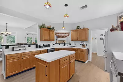 609 S Lake Creek Drive, Round Rock, TX 78681 - Photo 11