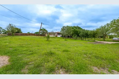 100 Cattle Bend, Kyle, TX 78640 - Photo 27