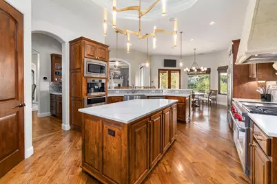 16005 Chateau Avenue, Austin, TX 78734 - Photo 9