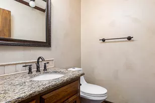9900 Winding Oak Cir, Austin, TX 78750 - Photo 19