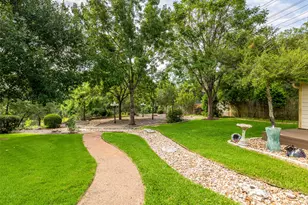 9900 Winding Oak Cir, Austin, TX 78750 - Photo 35