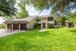9900 Winding Oak Cir, Austin, TX 78750 - Photo 3