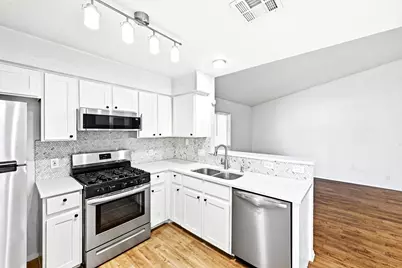 10604 Lanshire Drive #B, Austin, TX 78758 - Photo 7