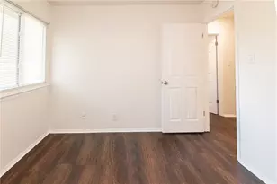 10604 Lanshire Dr, Austin, TX 78758 - Photo 9