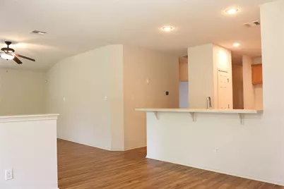 1811 W Pflugerville Parkway, Round Rock, TX 78664 - Photo 13