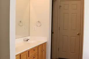 1811 W Pflugerville Pkwy, Round Rock, TX 78664 - Photo 17