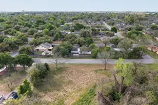 812 George St, Taylor, TX 76574 - Photo 33