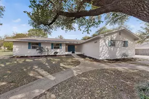 812 George St, Taylor, TX 76574 - Photo 1