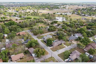812 George Street, Taylor, TX 76574 - Photo 31