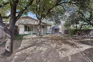 812 George St, Taylor, TX 76574 - Photo 21