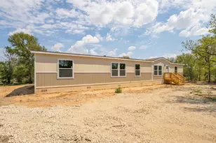 123 Baylen Clifton Ln, Lockhart, TX 78644 - Photo 5