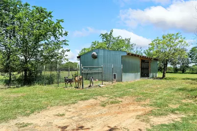 372 Hidden Oaks Drive, Elgin, TX 78621 - Photo 39