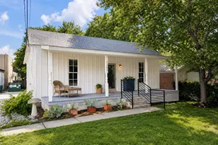 1105 W 40th St, Austin, TX 78756 - Photo 1