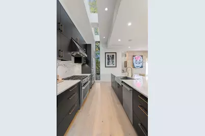 2108 Matthews Drive, Austin, TX 78703 - Photo 19