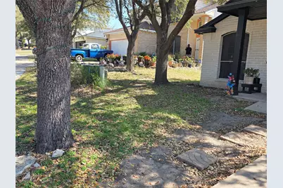 15308 Sarahs Creek Drive, Pflugerville, TX 78660 - Photo 11