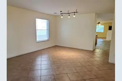 15308 Sarahs Creek Drive, Pflugerville, TX 78660 - Photo 3