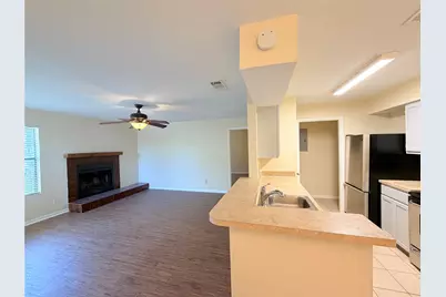8801 Schick Road #C, Austin, TX 78729 - Photo 9