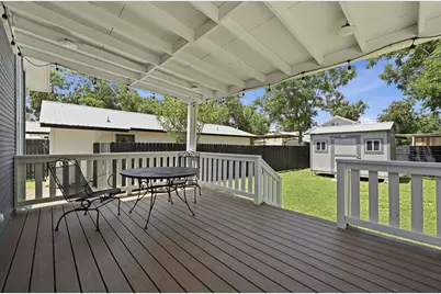 811/ 813 S Commerce Street, Lockhart, TX 78644 - Photo 27