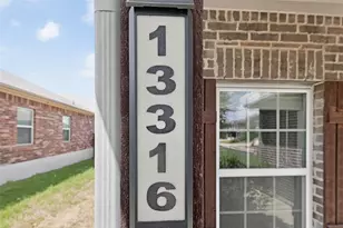 13316 Kearns Dr, Pflugerville, TX 78660 - Photo 7