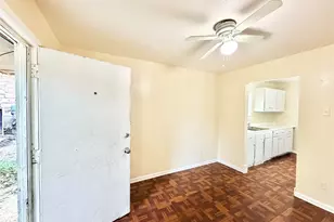 6257 Manor Rd, Austin, TX 78723 - Photo 15