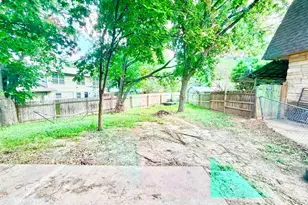 6257 Manor Rd, Austin, TX 78723 - Photo 13