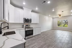 600 Kimbro St, Taylor, TX 76574 - Photo 11