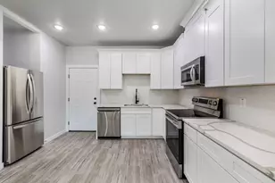 600 Kimbro St, Taylor, TX 76574 - Photo 9