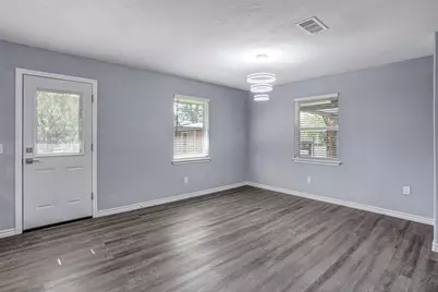 1708 Woodcrest Drive, Marble Falls, TX 78654 - Photo 11