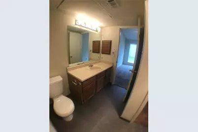 806 W 24th Street #304, Austin, TX 78705 - Photo 9