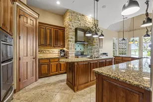 4008 Sugarloaf Dr, Austin, TX 78738 - Photo 9