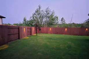236 Blue Agate Ct, Jarrell, TX 76537 - Photo 21